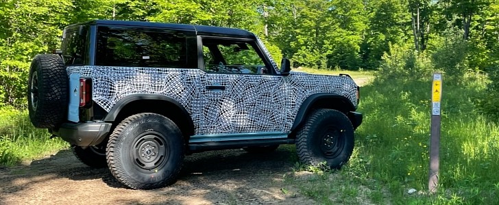 2023 Ford Bronco Heritage Limited Edition in Robin's Egg Blue 