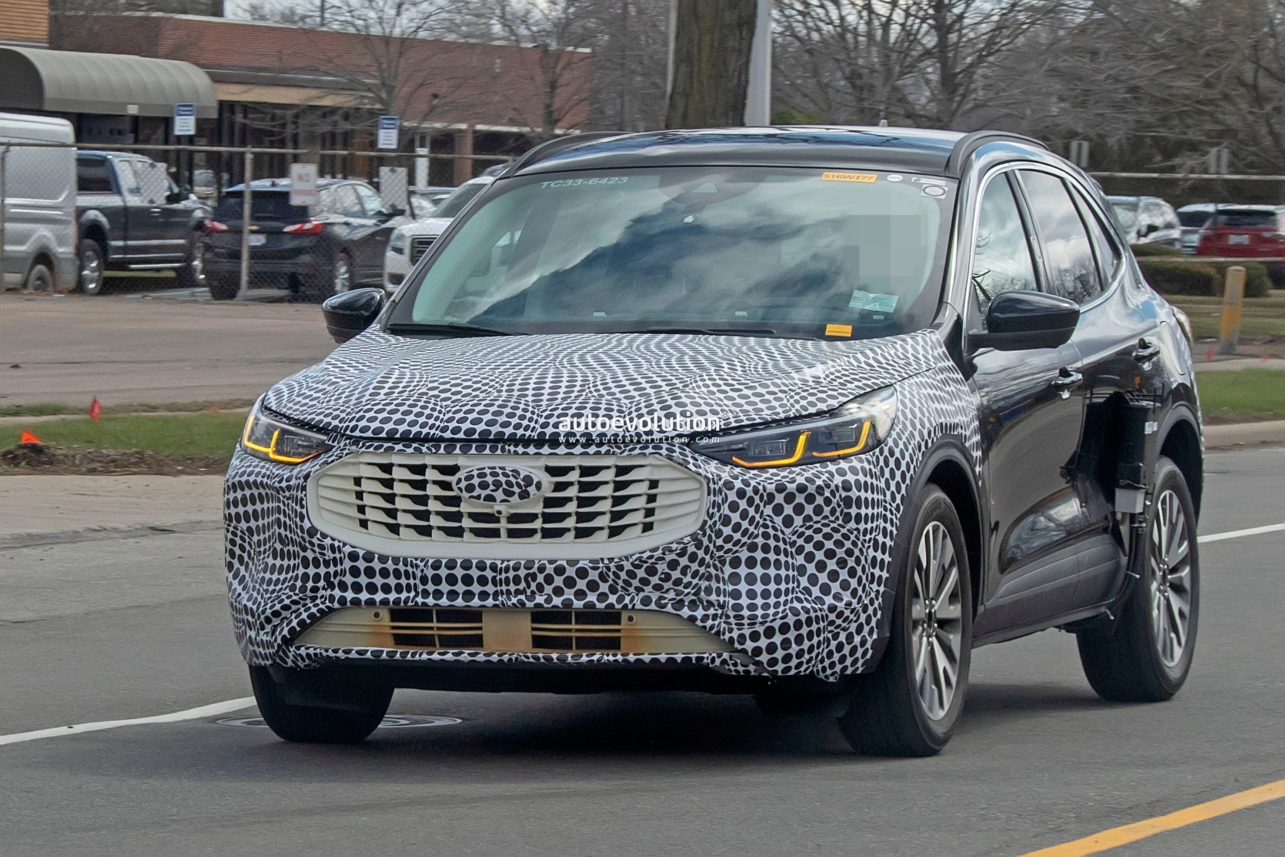 2023 Ford Kuga/Escape Spied With Skimpy Grille Camouflage, New DRL