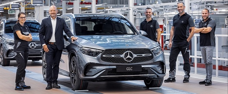 2023 Mercedes-Benz GLC production