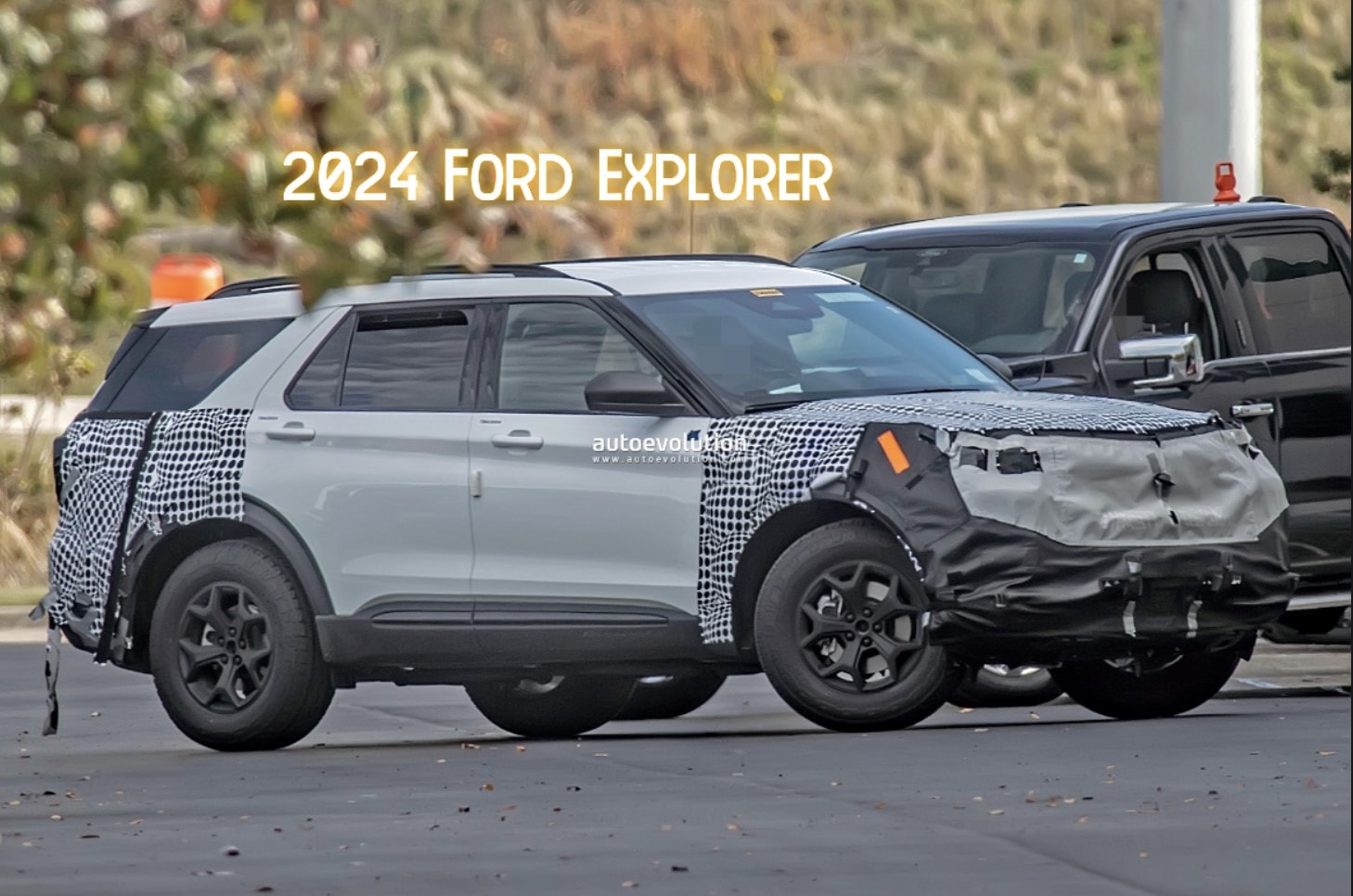 2024 Ford Explorer Shows New Infotainment and Instrument Cluster in