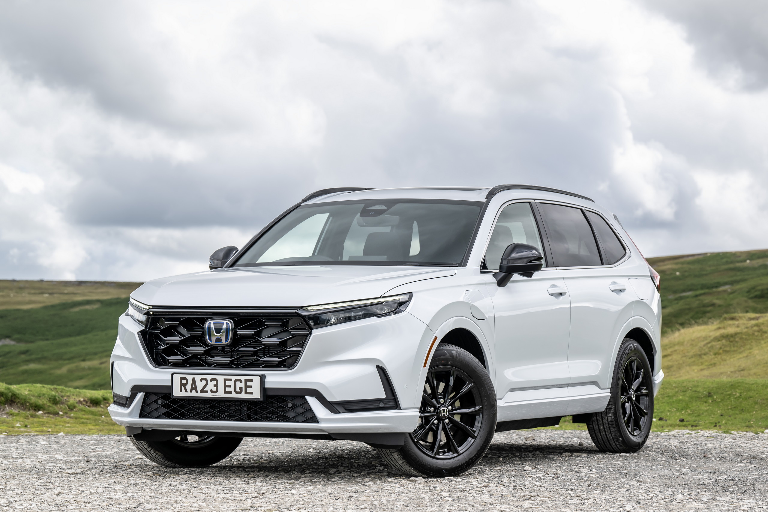 2024-honda-cr-v-costs-almost-as-much-as-a-new-bmw-x3-in-the-uk-autoevolution