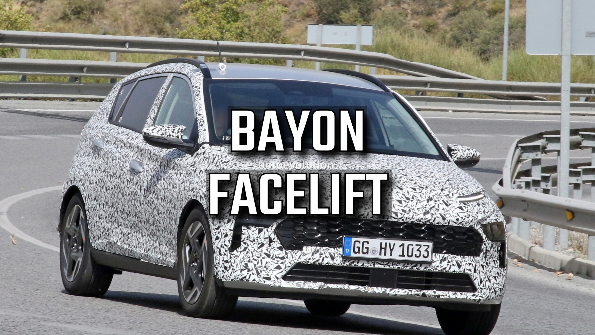 Hyundai Bayon has facelift, reminds us of its existence