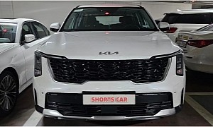 2024 Kia Sorento Caught Undisguised in Parking Lot, Flaunts Grown-Up New Look