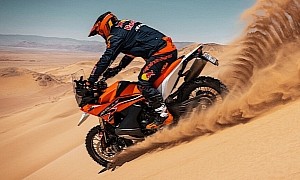 2024 KTM 890 Adventure R Rally Promises a Literal African Desert Experience for Anyone