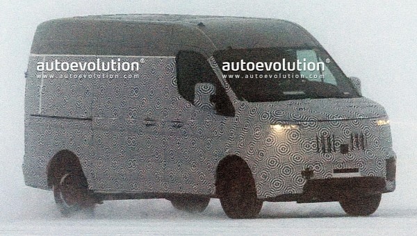 2024 Renault Master Spied for the First Time, Has a Fully Camouflaged Body  - autoevolution
