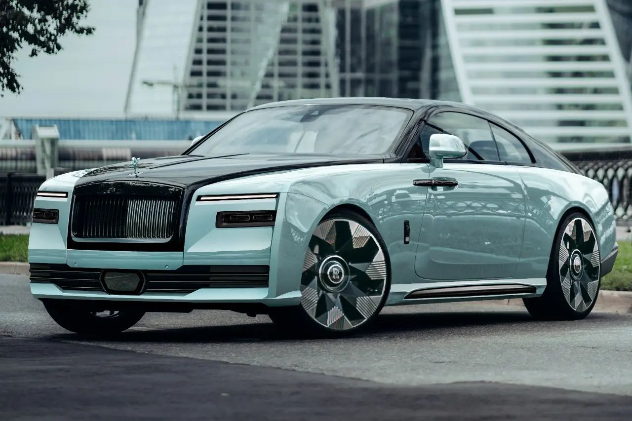 Unveiling the 2024 Rolls-Royce Spectre EV: A Digital Showcase of ...