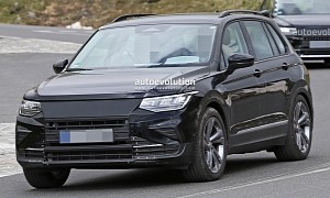 2025 VW Tiguan Spied With Closed-Off Grille, Everything About It Says 'Electric Power'