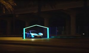 204 MPH Supercar Versus Racing Drone on the Streets of Dubai - Who Will Win?