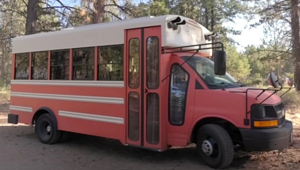 $20k School Bus Motorhome with Lots of Storage and a Functional Kitchen