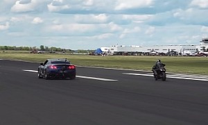 2,400 HP Nissan GT-R Races Turbo Suzuki Hayabusa, Doesn't Even Stand a Chance