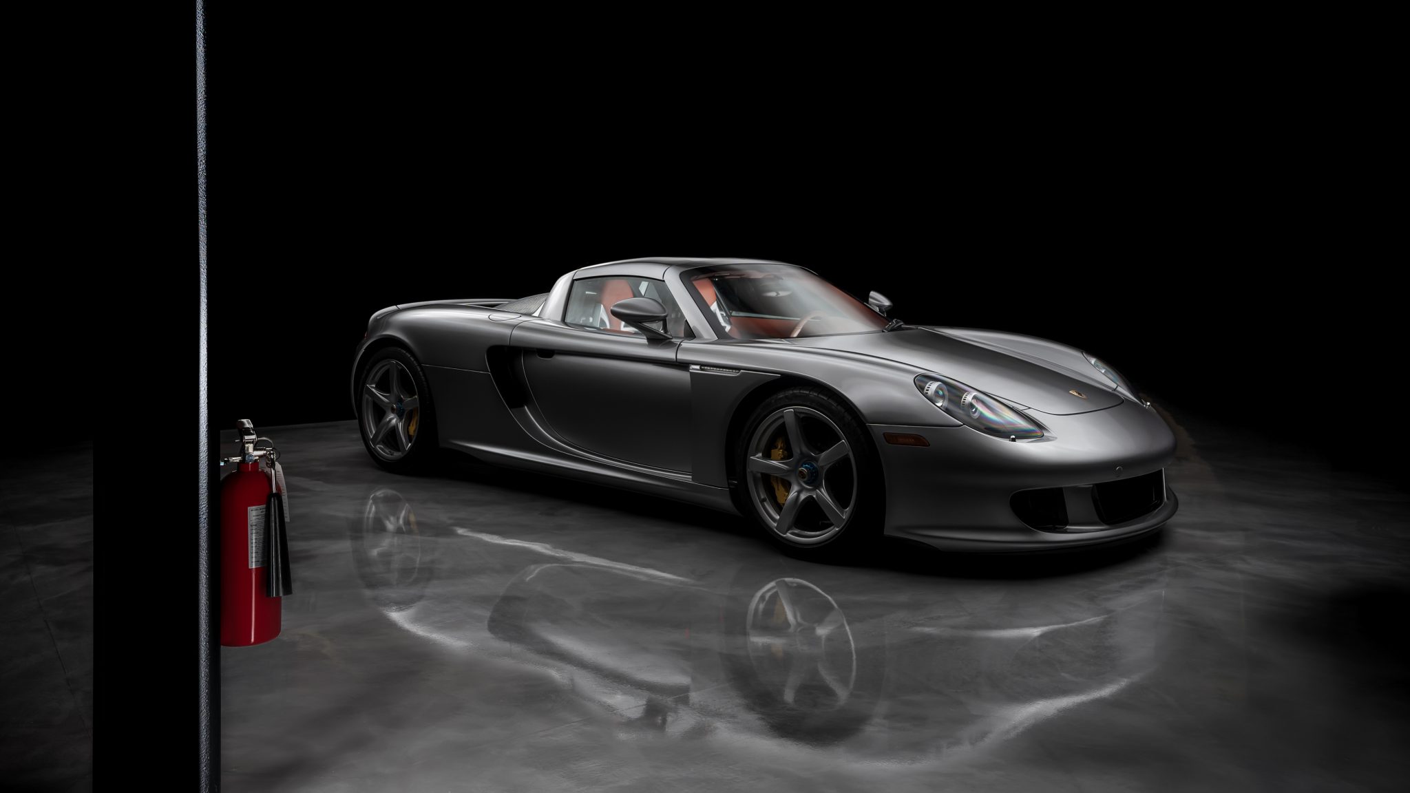 250-Mile Porsche Carrera GT Becomes Most Expensive in History -  autoevolution