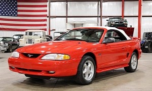 264-Mile 1994 Ford Mustang GT Convertible Looks Is Unbelievably Clean