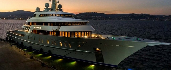 Victorious Superyacht