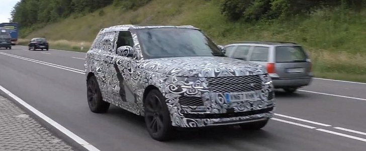 $295,000 Range Rover SV Coupe Spotted in Traffic, Camouflaged Car Causes a Stir
