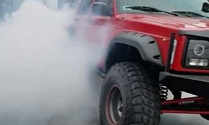 2JZ-Powered Jeep Cherokee Does a Burnout in RWD Mode