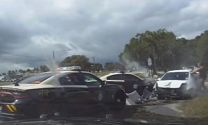 3 Naked Florida Women Lead Police on Insane High-Speed Chase