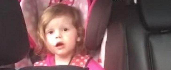 Holly Lee sings "Bohemian Rhapsody" during drives with her mother, is a viral star