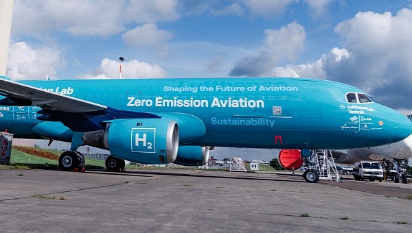 The New Hydrogen Aviation Lab is a 30-year-old repurposed Airbus A320