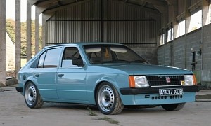 300-HP MK1 Vauxhall Astra Sleeper Is an 80s Family Car With a Race Car Pedigree