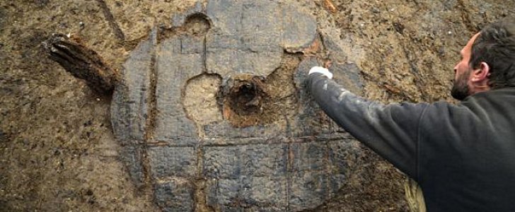 Bronze Age wheel uncovered in the UK