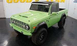 3,800-Mile, 1971 Bronco Is a One of a Kind Restomod, Comes in Ford GT Green