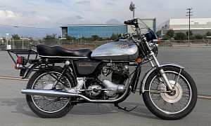 40-Years-Owned 1974 Norton Commando 850 Interstate Looks Genuinely Thrilling