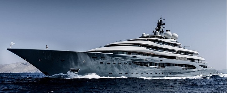 $400 million Flying Fox is the world's largest and most expensive superyacht for charter