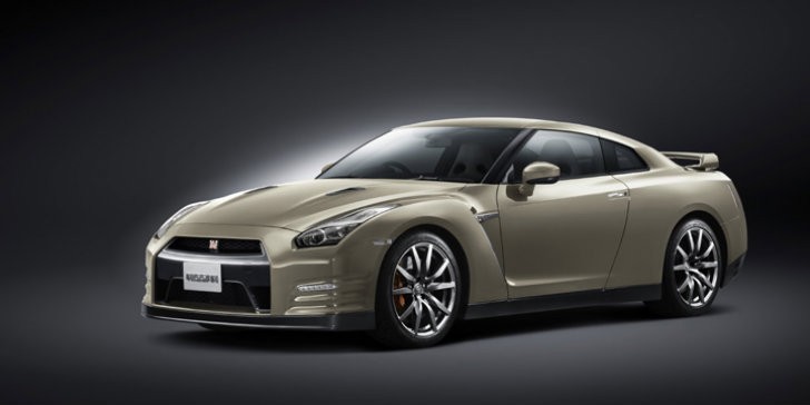 45th Anniversary Gold Edition Nissan GT-R