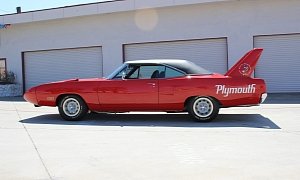 477 HEMI-Powered 1970 Plymouth Superbird Looks Gorgeous, It’s Actually a Replica