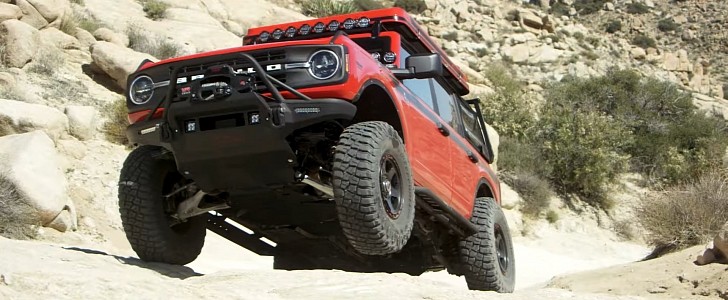 4WP 2021 Ford Bronco Black Diamond showcased in action by 4 Wheel Parts 