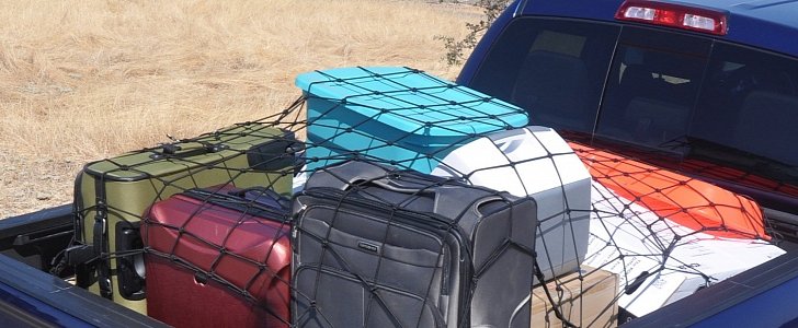 Truck bed cargo net