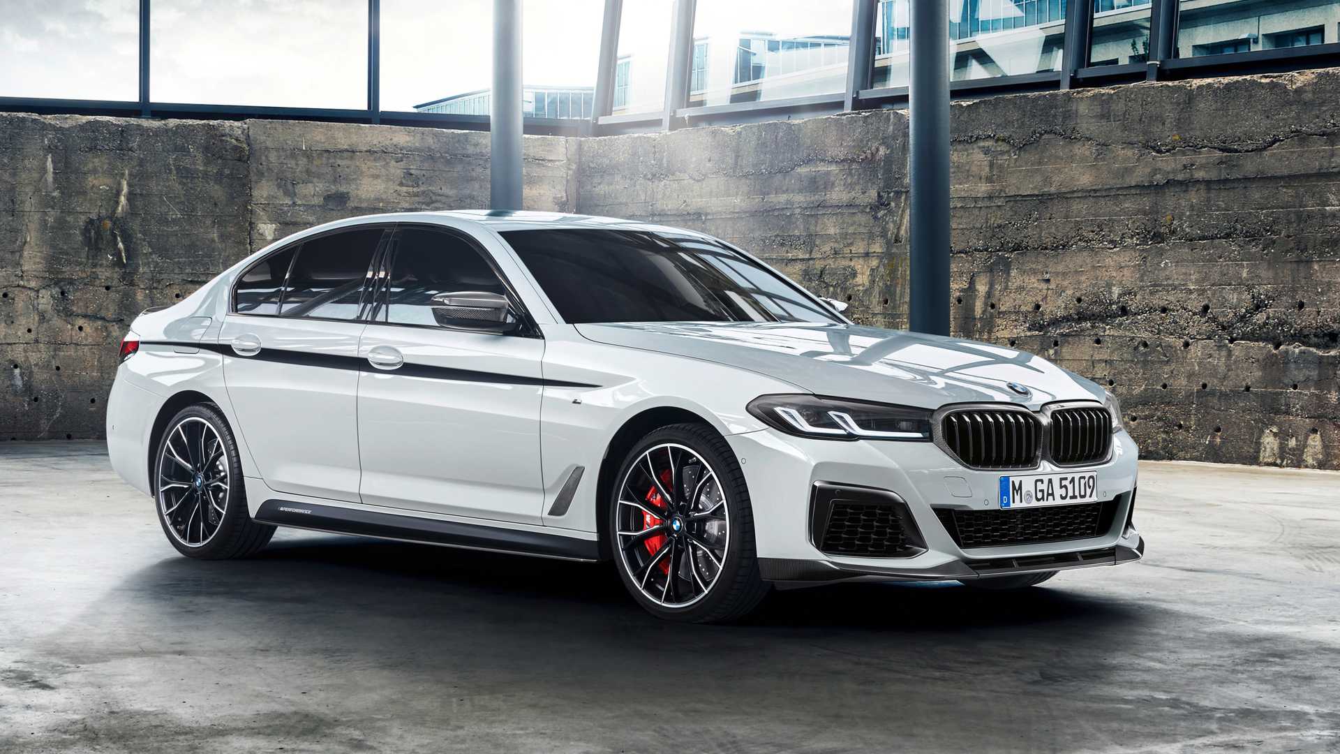 BMW 5 Series, M5 and M5 Competition Look Delicious With M Performance Parts  - autoevolution