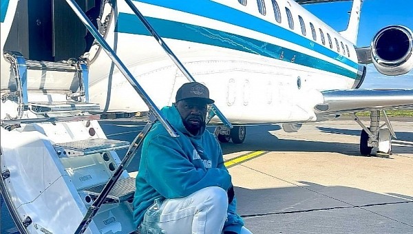 50 Cent and Embraer Legacy 650