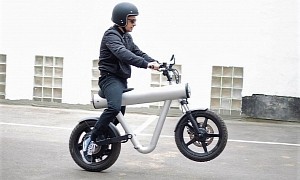 50 MPH Pocket Rocket Electric Motorcycle Is Ready to Take Off