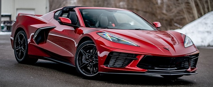 Narkoman Insister Forkert 58-Mile 2022 Chevy Corvette Stingray 1LT Coupe Gets Our Red Mist Blood to  $107k - autoevolution