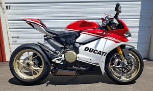 634-Mile 2017 Ducati 1299 Panigale S Anniversario Is One of 500 Exemplars Ever Produced