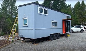 6.5-ft Tall Guy Builds Himself the Perfect Tiny House, Has Two Lofts and a Cozy Deck