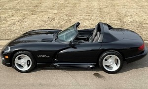 65-Mile 1995 Dodge Viper RT/10 Has Had One Owner, Is a Venomous Garage Find