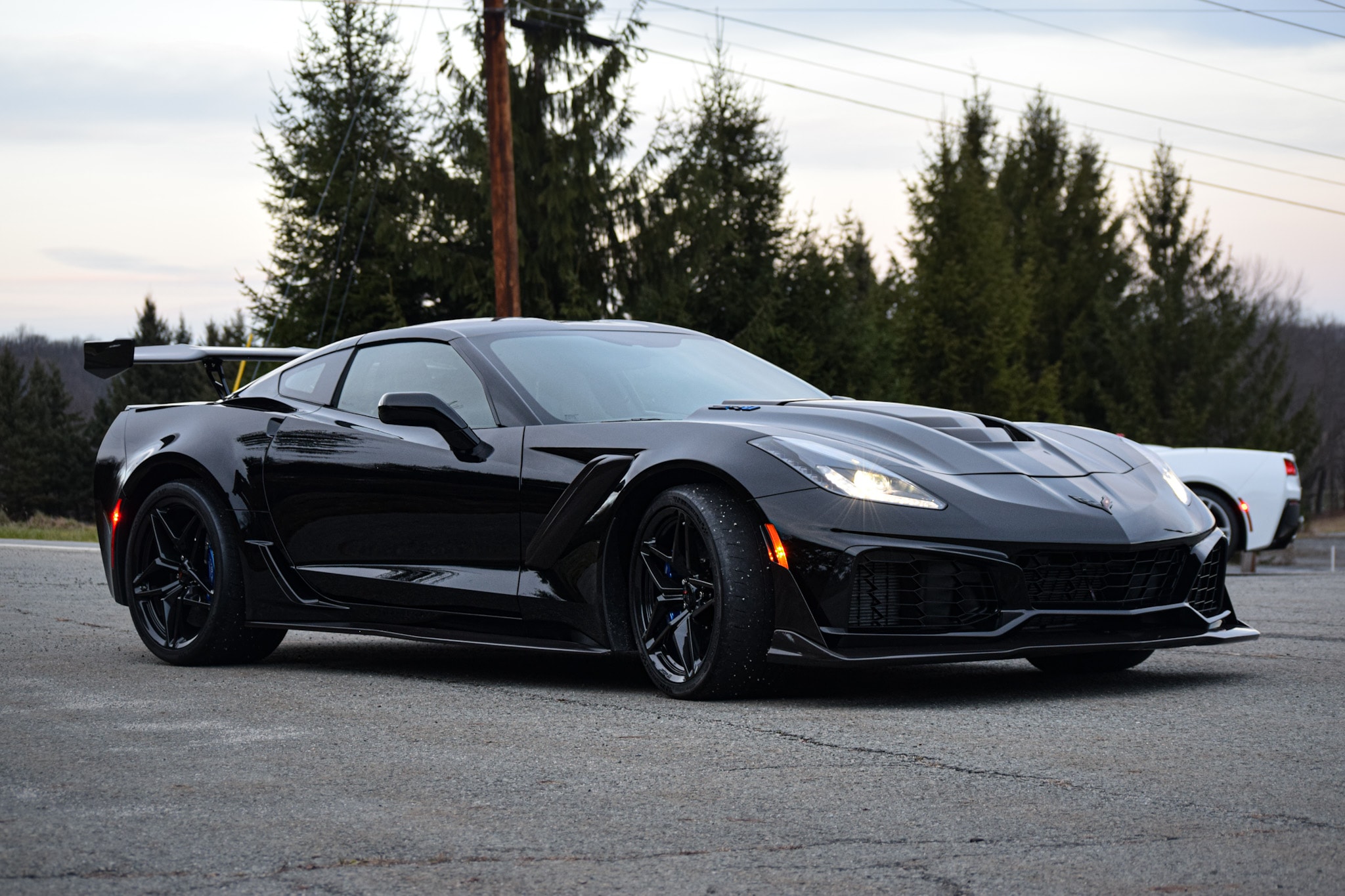 65-Mile 2019 Chevy Corvette Has the ZR1 Motherload With ZTK and 7-Speed