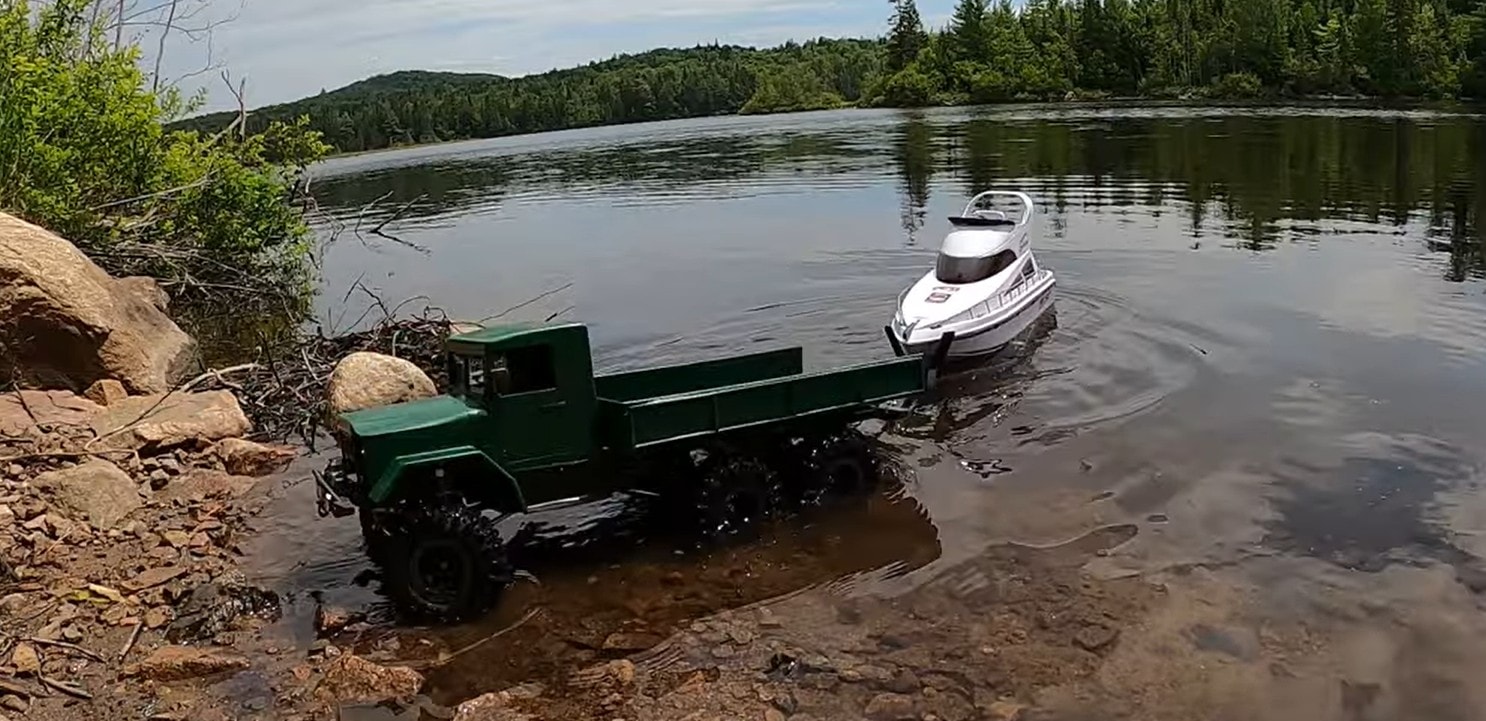 6x6 RC Army Truck Going Off-Road With Fishing Boat Is Summer