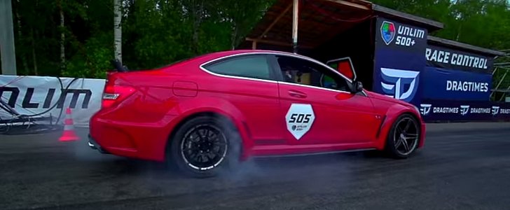 Mercedes-Benz C63 AMG Coupe ready for a drag race