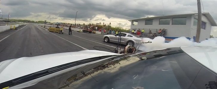 Tesla Model S P85D vs Mustang
