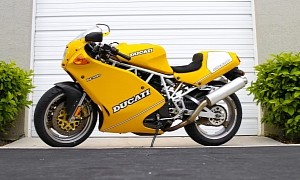 7K-Mile 1993 Ducati 900 Superlight Looks Divine, Oozes Classic Italian Flavor