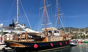 82-Year-Old Classic Sailing Yacht With a Rich History Fetches More Than $500K