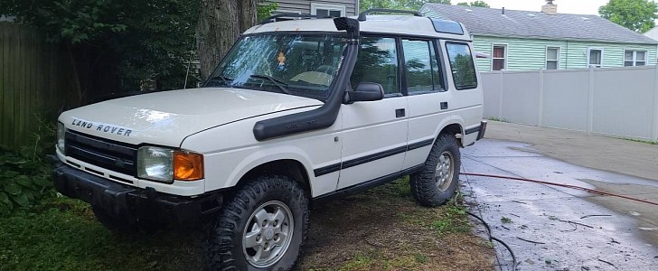 1996 Land Rover Discovery is being traded for a puppy