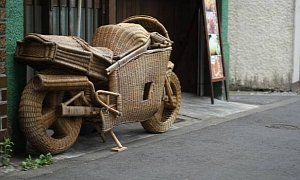 A Basket Weave Bike Is the Ultimate Garden Accessory