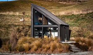 A Coveted Vacation Tiny Home, Kiwi Chalet Is All About Living Off-Grid in Style