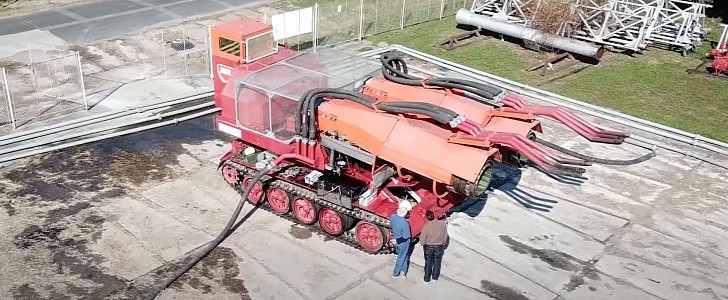Big Wind Fire Truck - A Tank With Jet Engines and a Diesel Heart