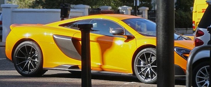 A McLaren 675LT Was Delivered at Jeremy Clarkson’s House, But Why? 