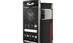 A New Vertu Signature for Bentley Phone Is Here. Looks Expensive